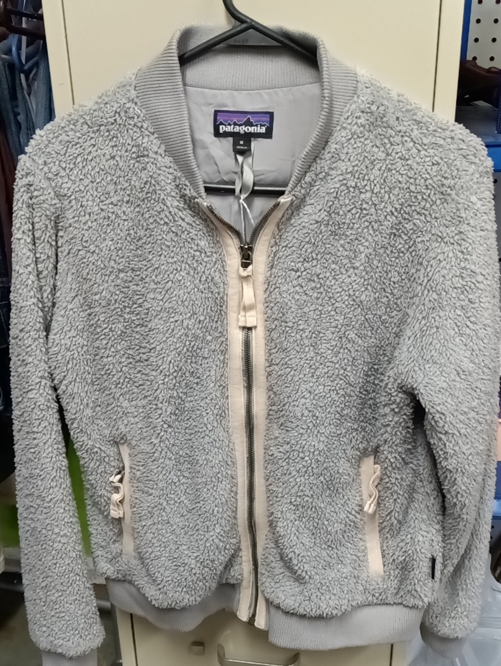 Patagonia Women's Light Gray Teddy Sherpa Zip Jacket